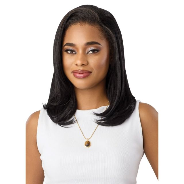 Outre Quick Weave Eliette Half Wig 16"