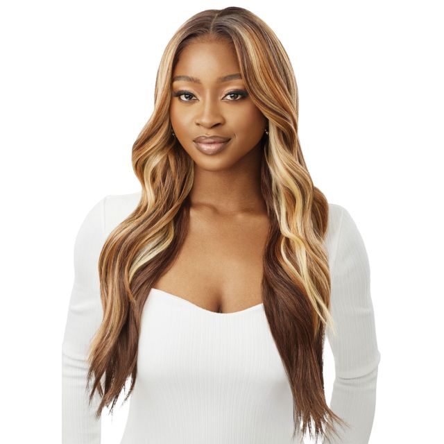Outre Perfect Hairline 13X6 Lorena Glueless Lace Wig 26"